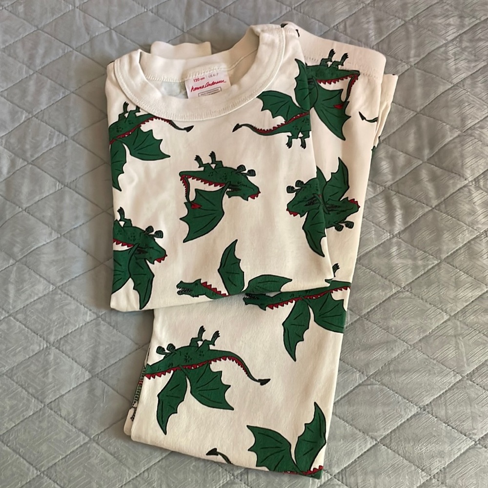 Hanna Andersson Dragon Pajamas size 120/6-7